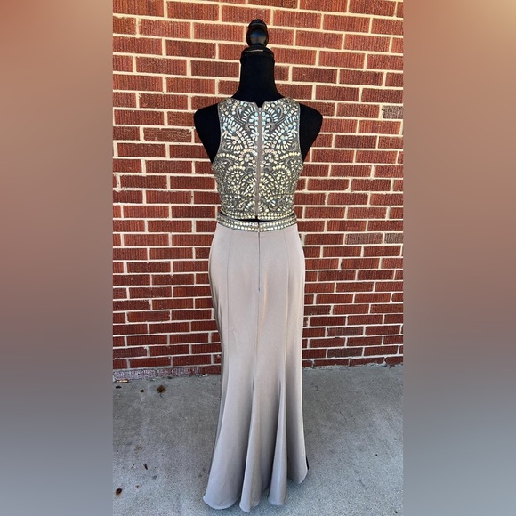 Madison James size 4 2 piece, pewter gray, worn once - Picture 3 of 3